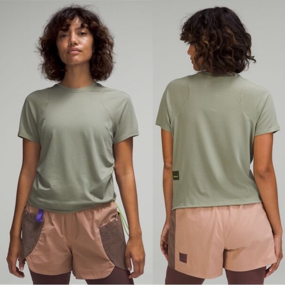 lululemon athletica Tops - Lululemon Lightweight Cinched Hem Hiking T-ShirtLaurel Green Top Shirt